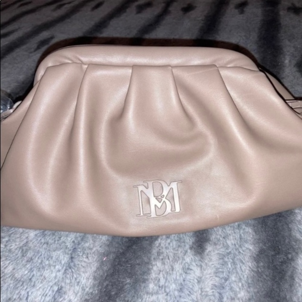 NWT Badgley Mischka Wrapped Frame Clutch